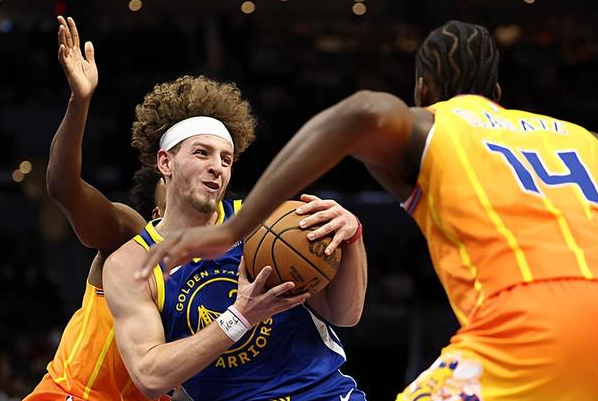 勇士的二号位必须要解决的问题

对于勇士来说，2号位的第一要求是有防守能领防，2