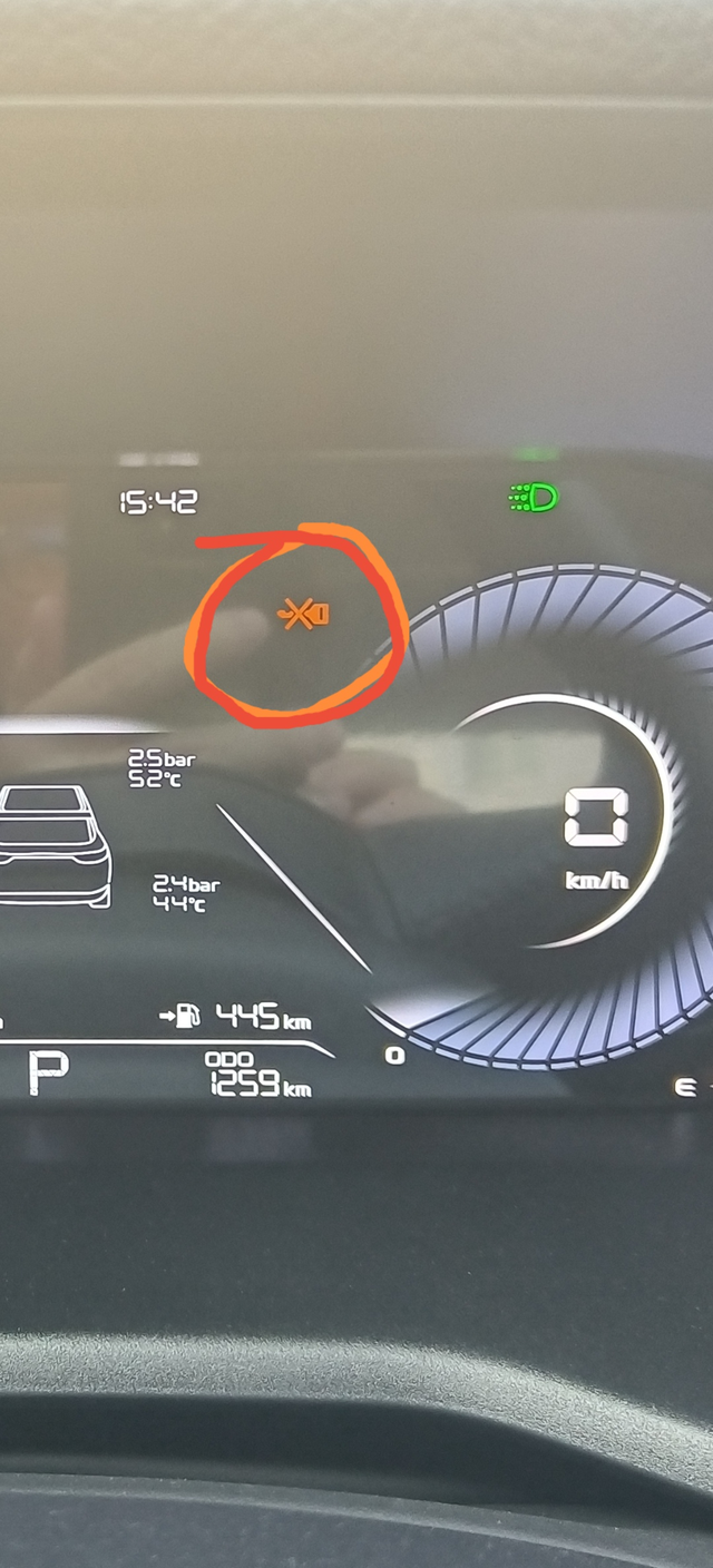 23款自动挡帝豪
帝豪仪表盘的这个黄色告警是啥意思
