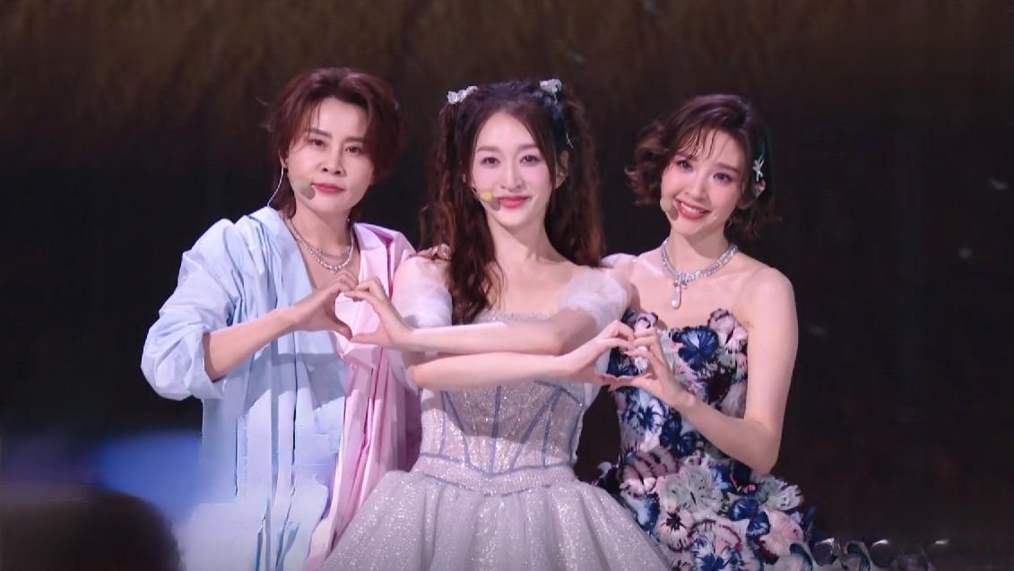 《乘风2026》一公争议盖过舞台，李小冉团被溺爱，是赢家也是输家