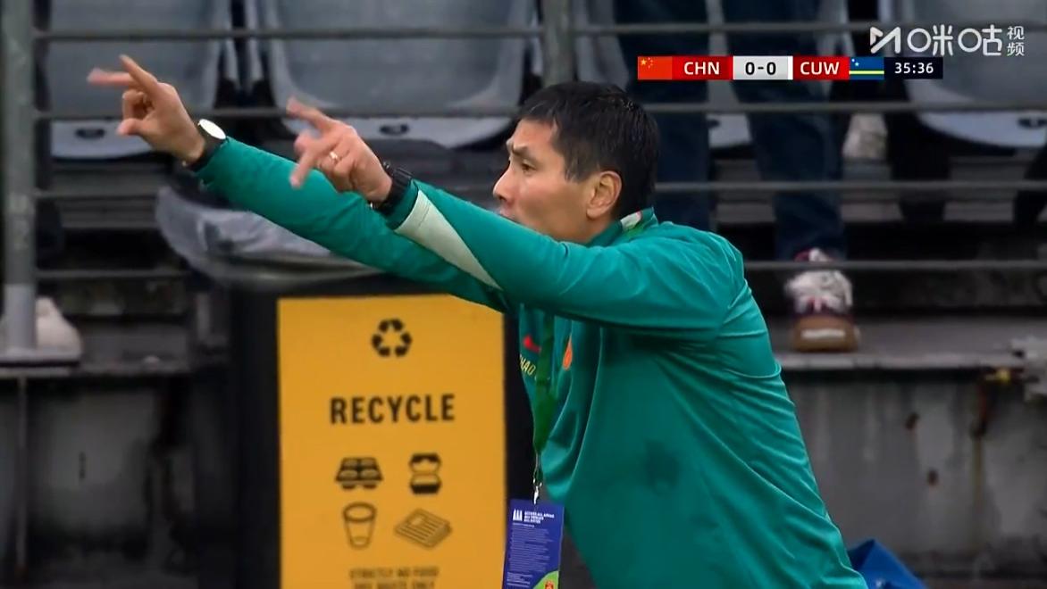 “非洲雄狮”身价是国足16倍！邵佳一暗示摆大巴？球迷：别惨败