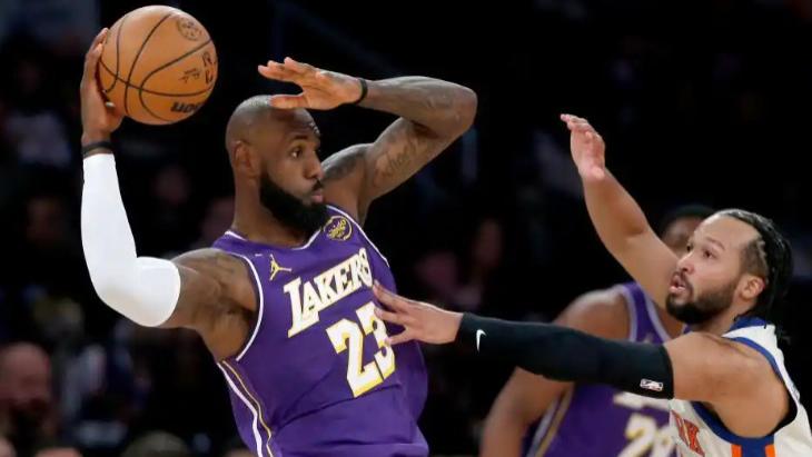 NBA常规赛明天2月4日赛程：湖人PK篮网，雷霆PK魔术，勇士PK76人