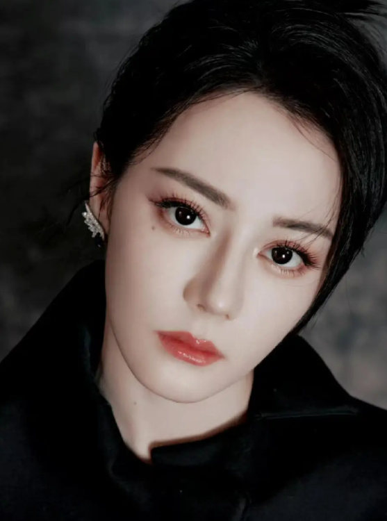 每一抹痕迹，似乎都记载着跨越千年万载的思念