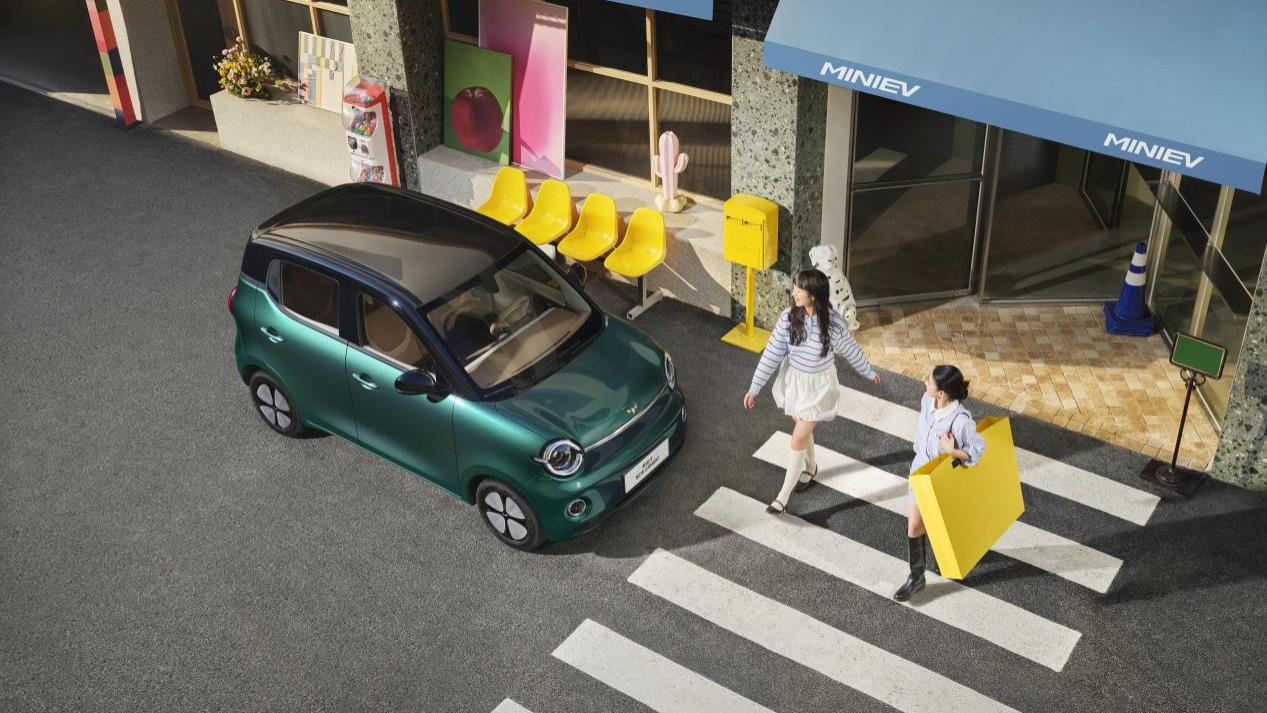 新四门，玩出趣！第五代宏光MINIEV正式上市，置换补贴价4.28万元起