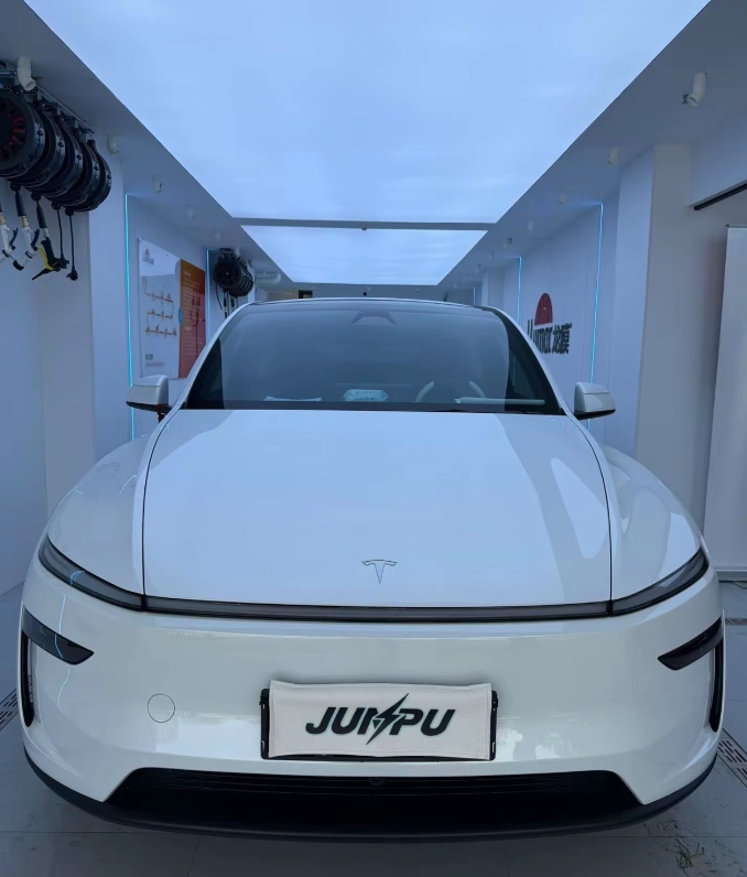 当我知道比亚迪闪充，可以9分钟充饱电
而三电技术世界第一的，特斯拉超充充满，需要