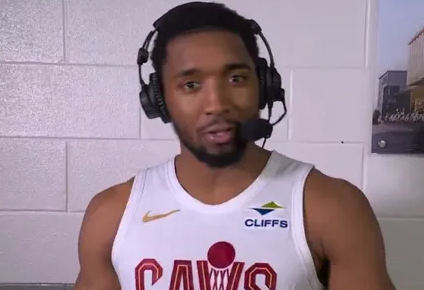 NBA季后赛，骑士117-113战胜活塞。
本场比赛，骑士球员多诺万-米切尔出战