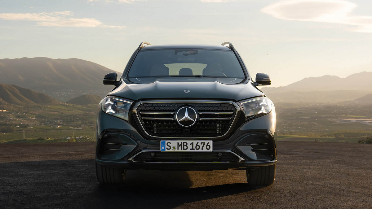 新款GLS官图发布：MB.OS架构上车，预瞄悬架成标配