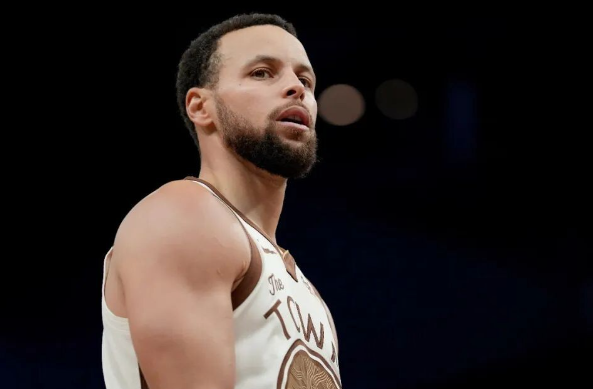 想看库里也拿80+

阿德巴约都能拿，库里更简单，现在看来81分含金量直线下滑