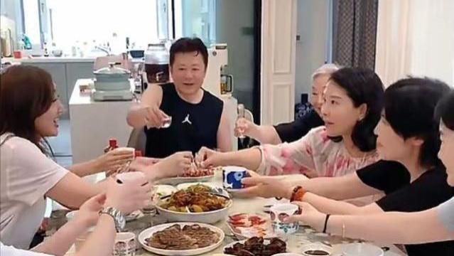 59岁演员晒照美国生活！