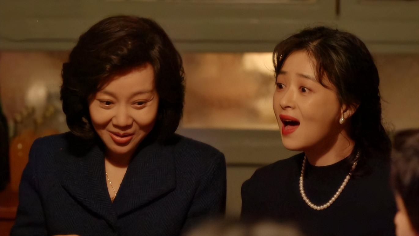 《小巷人家2》官宣筹拍，原班人马回归，网传范丞丞是续集男主，评论区炸锅