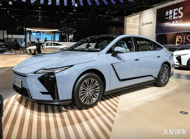 日系豪华轿车的标杆北京车展上市，卖29.99万，值吗？