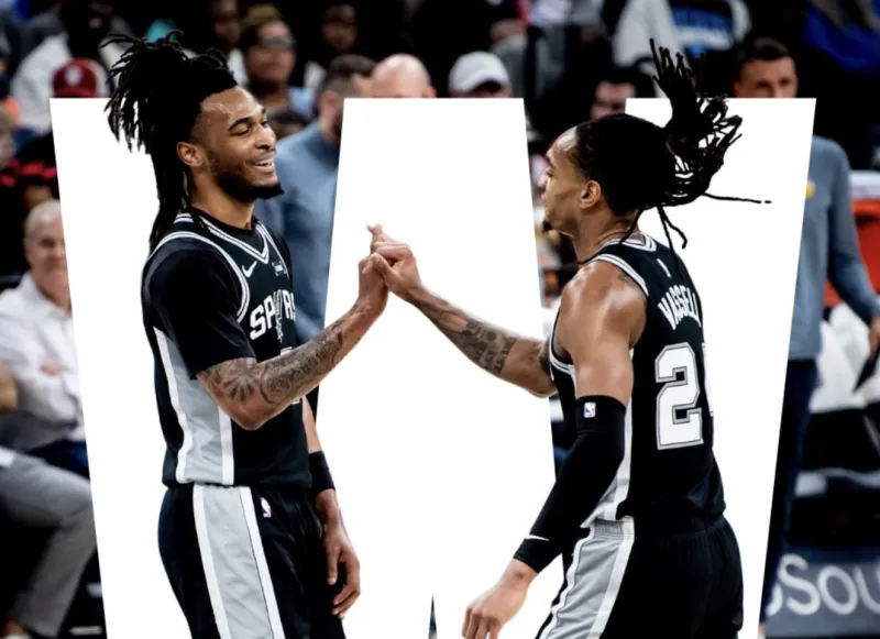 NBA常规赛马刺123-98战胜灰熊。

米奇-约翰逊表示斯蒂芬-卡斯尔应该入选