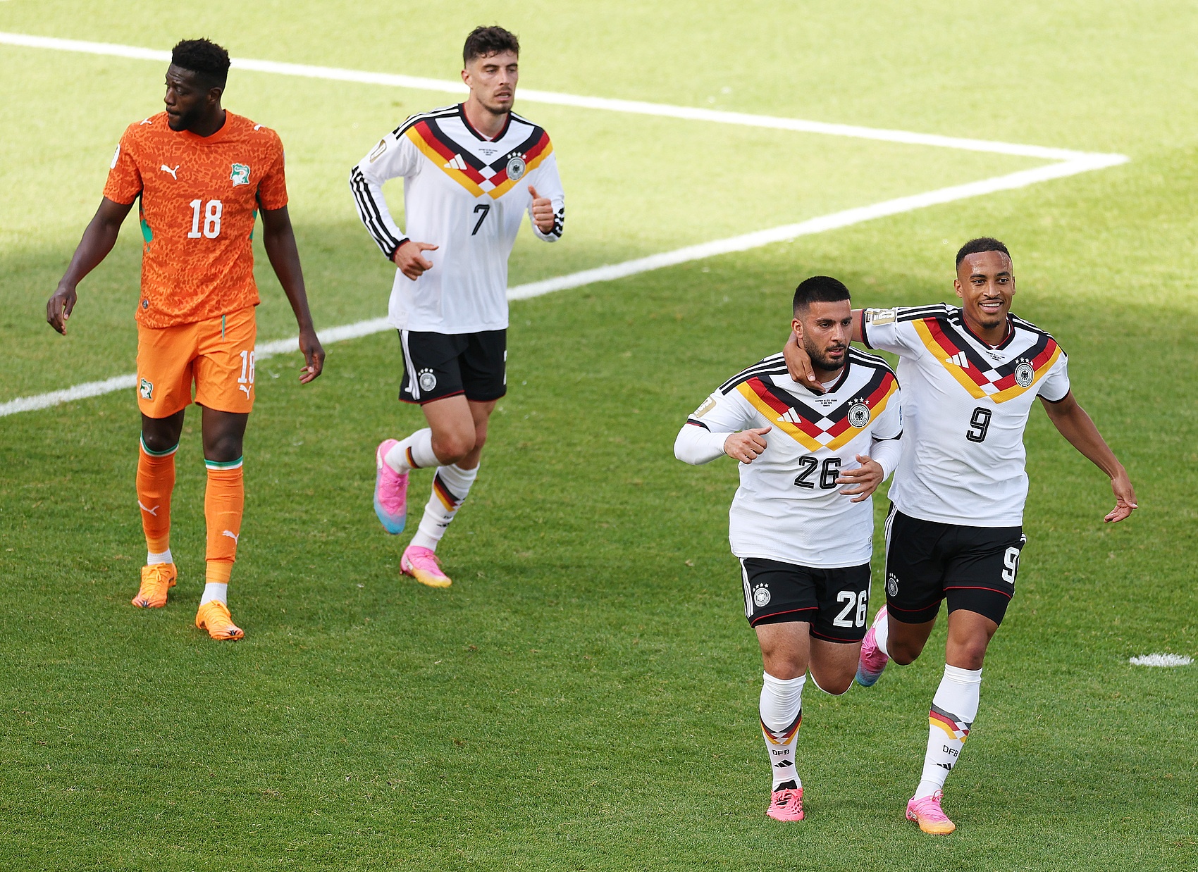 🇩🇪德国2-1科特迪瓦，不得不说3个不争的事实！
1.德国队上一次在世界杯逆