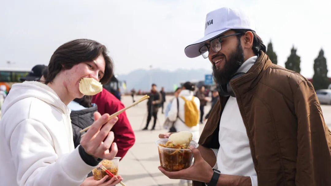 为了肖战、王一博，来中国？