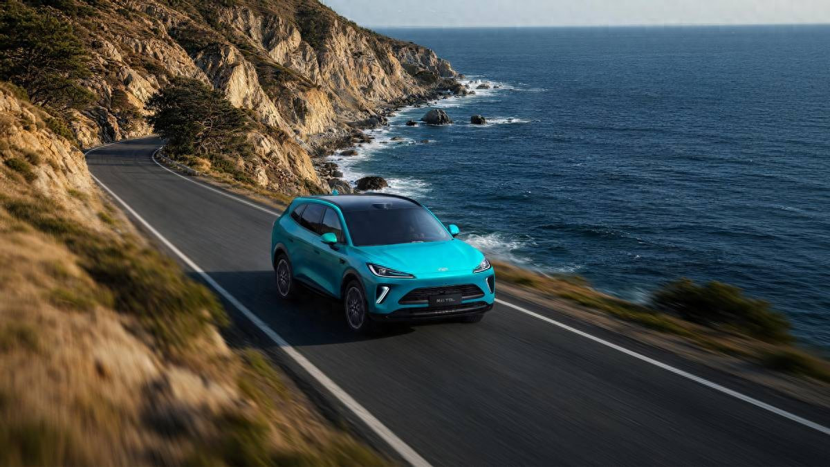 当汽车开始“写意”：风云T9L的东方美学与智舱进化