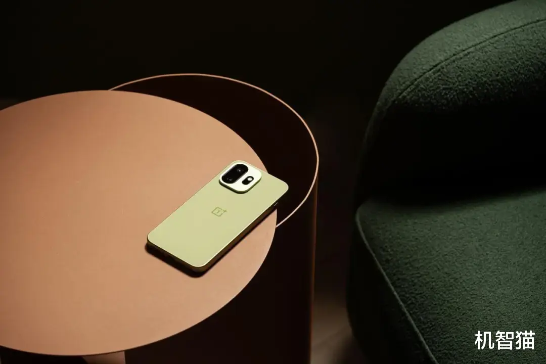 没想到，一加15T居然悄悄降价了