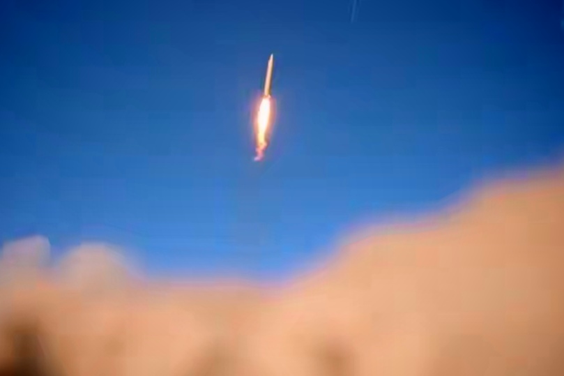 伊朗打了26天，美军F-18战机被撵着跑，航母都挪窝了

伊朗那边又放狠话了，“