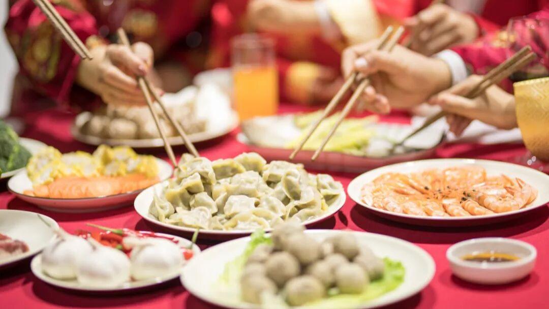 春节胡吃海喝，复工肠胃“闹脾气”？4步饮食调整，轻松找回好状态！