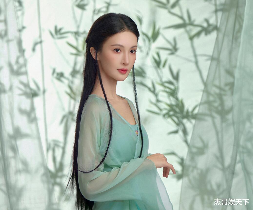 但凡《现在就出发》这条热搜早几天，金晨必定会被骂上热搜