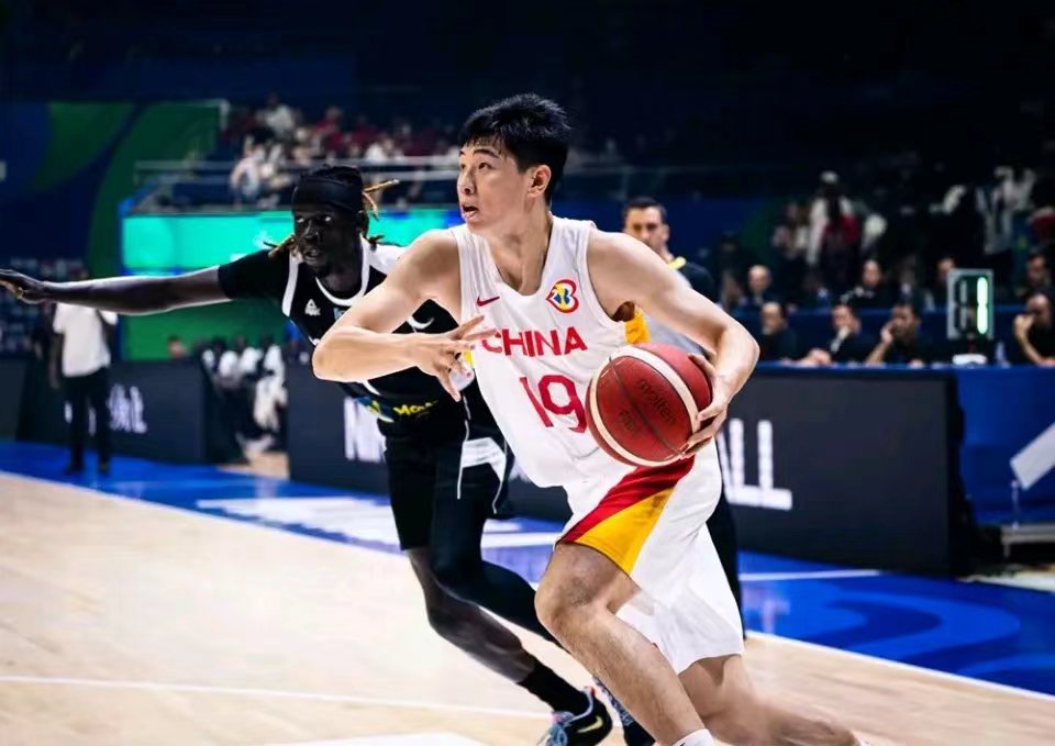 广东赛季结束，留给胡明轩养伤的时间并不多，三人有望进国家集训队