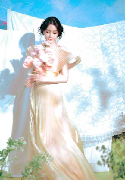 海棠未雨，梨花先雪，一半春休