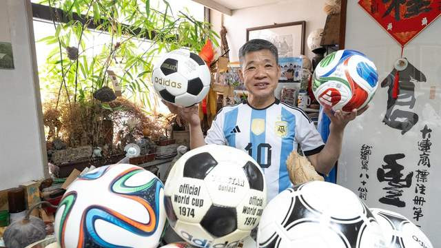 疯狂？不，是热爱！大连球迷24年不懈追“球”世界杯
