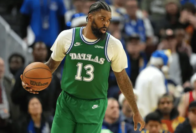 据报道，马绍尔透露他希望职业生涯剩余时光都能与弗拉格并肩作战。
马绍尔认为弗拉格