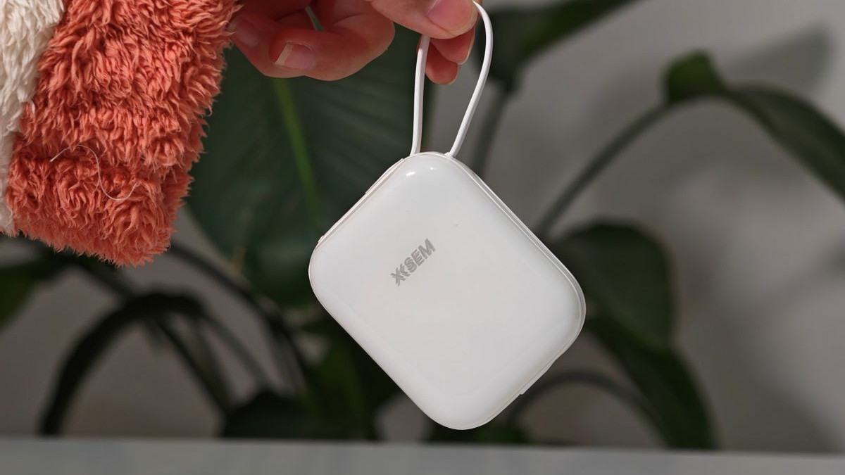 西圣PB S半固态充电宝体验：自带双线 + 22.5W 快充，安心又便携