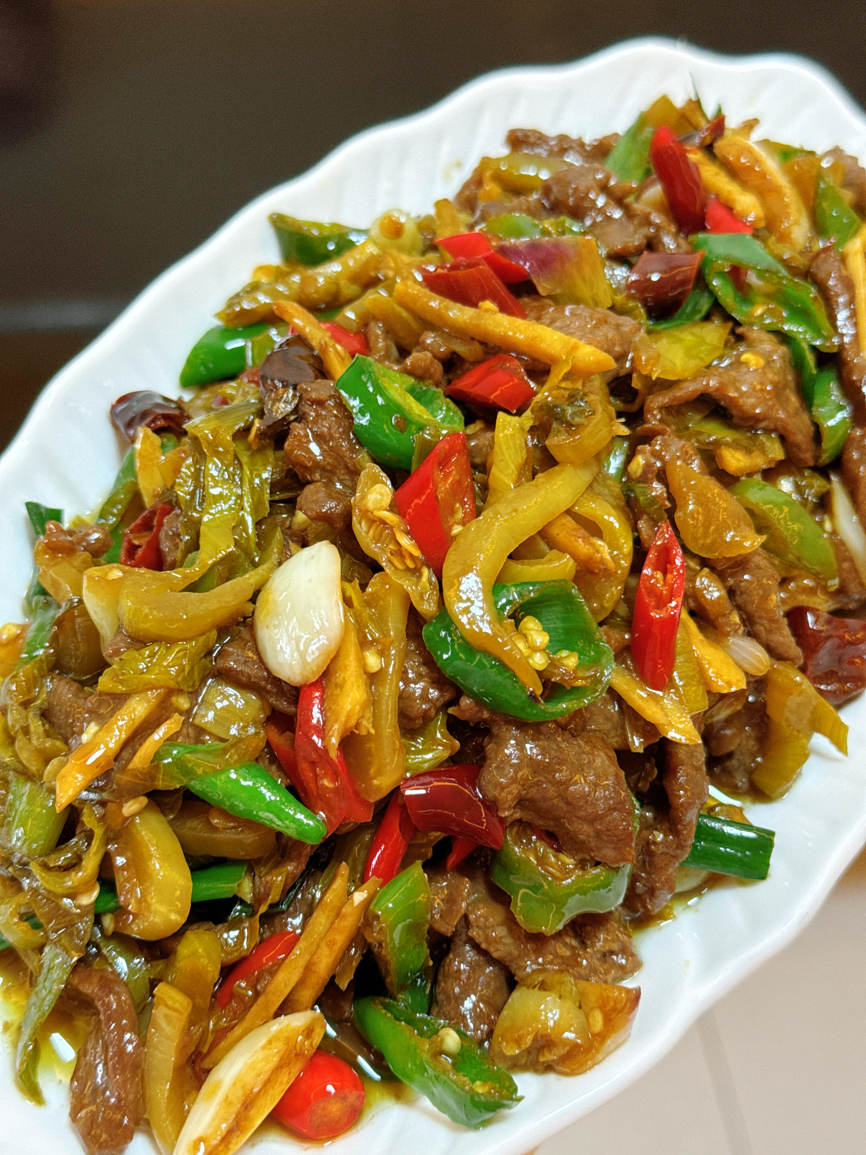 酸菜炒牛肉✨酸辣开胃，建议多煮米饭，没胃口必吃
夏天没胃口的姐妹看过来👏 这道