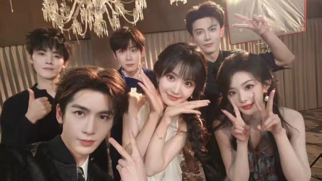 谁在掌控演员的「上桌权」