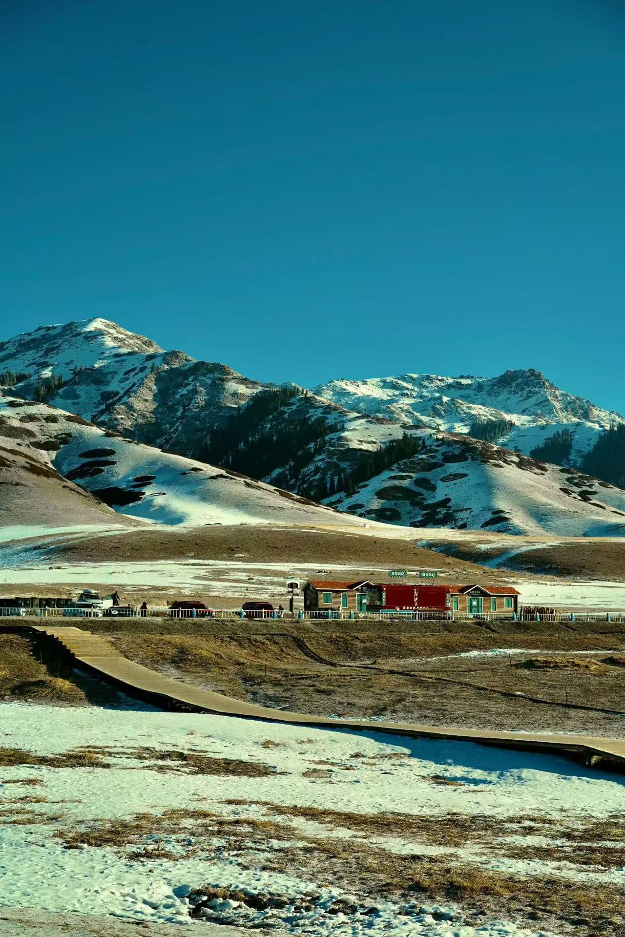  3月新疆伊犁，赛里木湖游玩攻略！