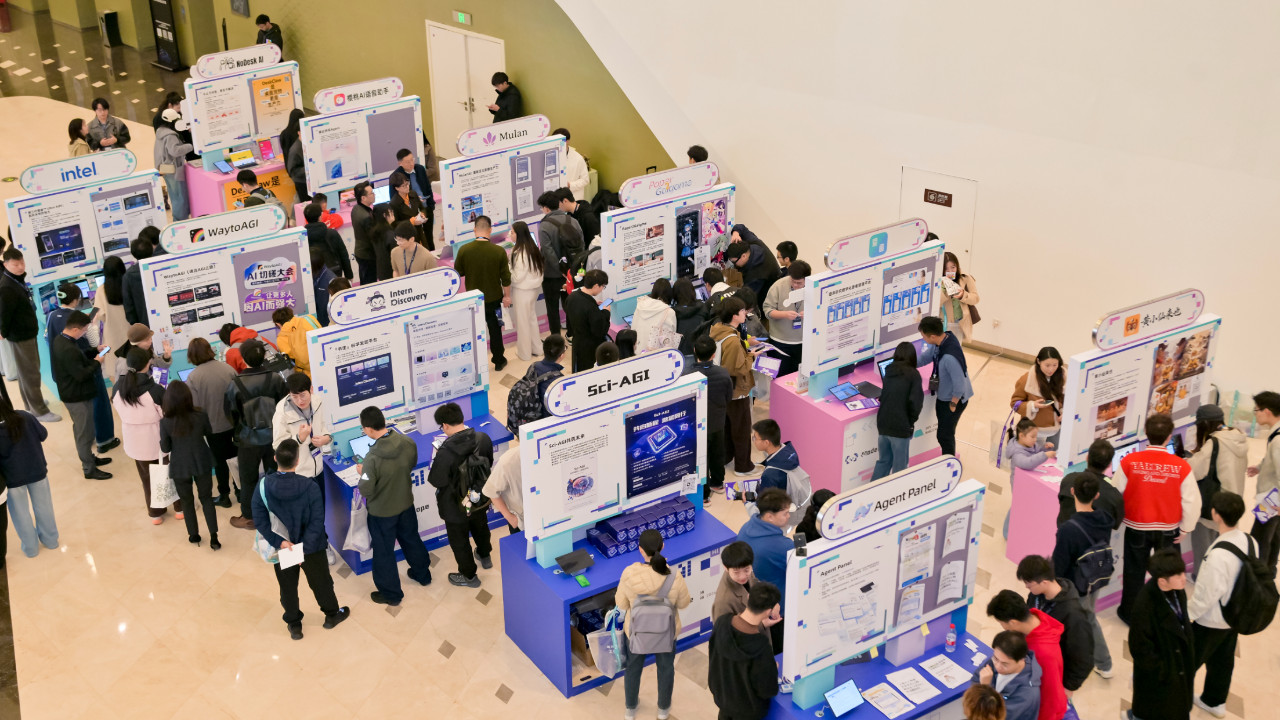 千万用户涌入的魔搭社区，如何成了中国AI开源生态的典型样本？