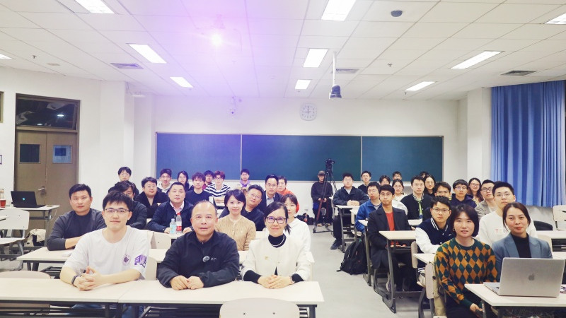 时代邀约：弘信电子董事长李强博士再登清华讲台，解码Token时代并诚寻“技术合伙人”