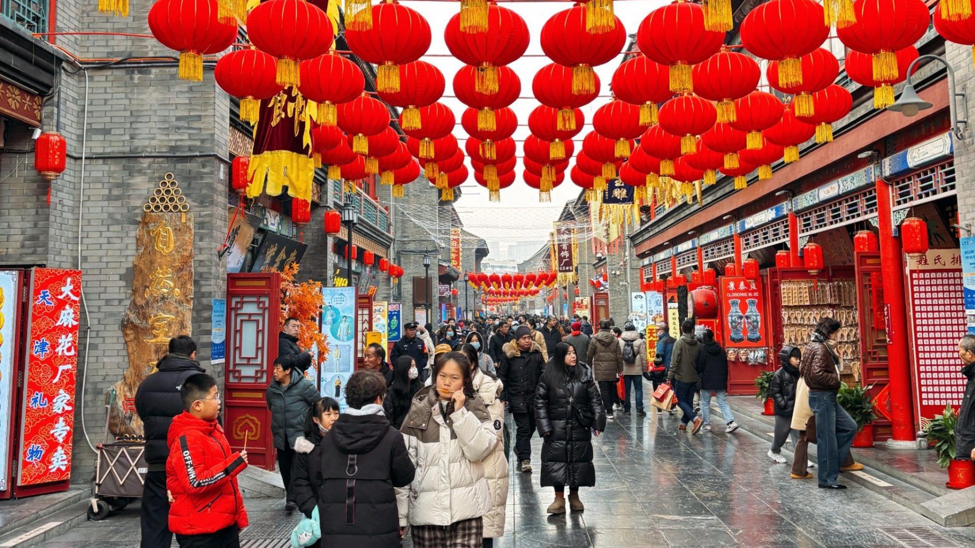 多地新年氛围感已拉满 就等着过年啦