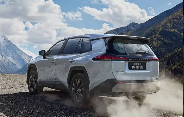 丰田真把中国消费者研究透了！

1.要体面——丰田凯美瑞
2.要舒适——丰田格瑞