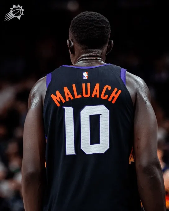 NBA常规赛太阳主场迎战独行侠的比赛已经结束。全场战罢，太阳以112-107战胜