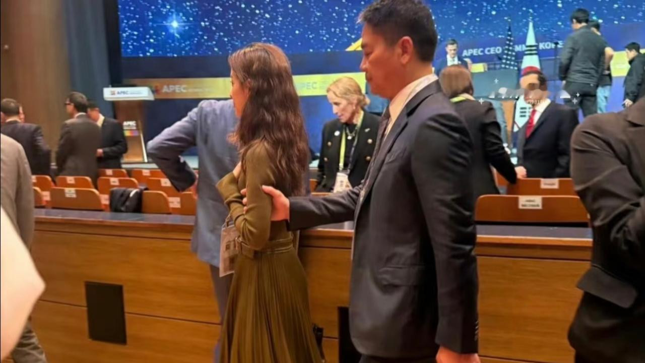 现在最委屈的人非刘强东莫属！