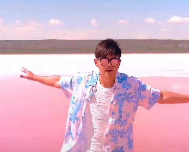 周杰伦之前的一段采访视频曝光
没有任何掩饰，甚至侧面认可了大家说的“江郎才尽”，