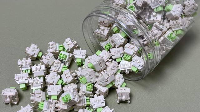 黑吉蛇茉莉轴实测：顺滑无杂音，入门客制首选