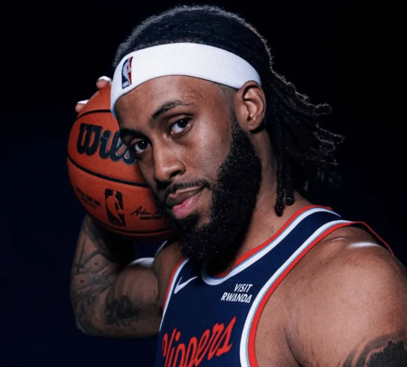 今日，快船更新以赛亚-杰克逊伤情：

他将在接下来几天接受持续评估，以确定右脚踝