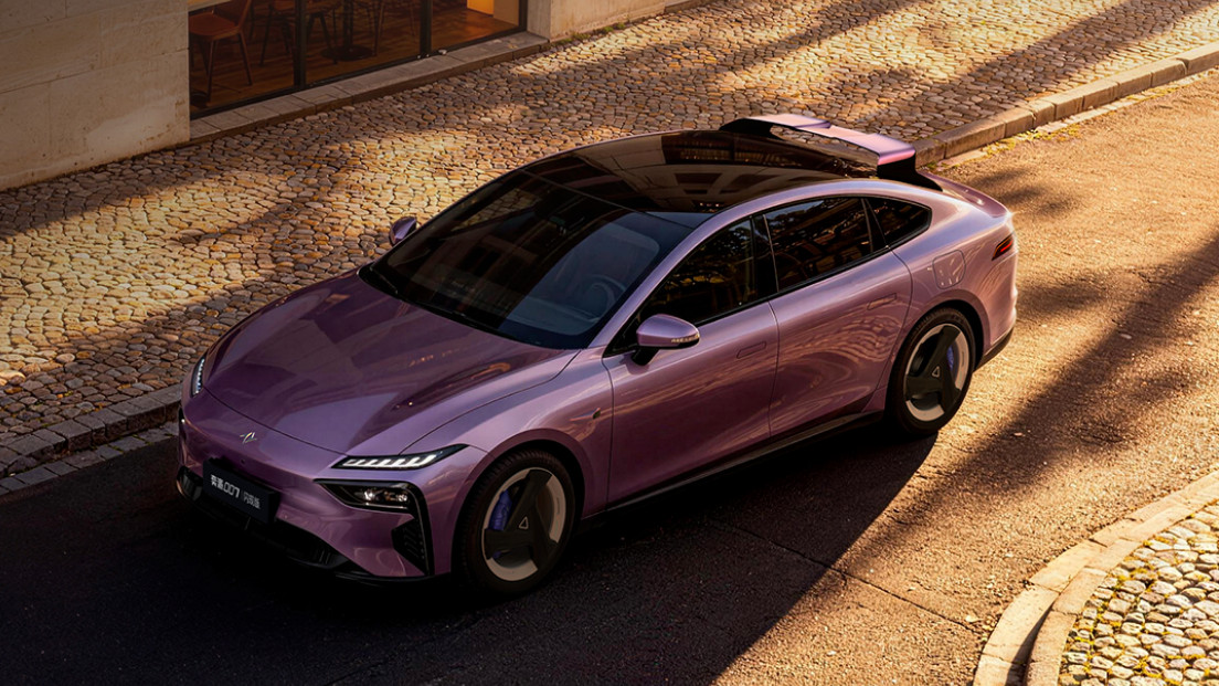 奕派007闪现版：一款“共创”出来的猎装轿跑