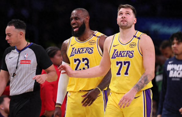 聊聊明天湖人打掘金吧？

艾顿海思77里弗斯詹姆斯

五花肉戈登黄忠布劳恩默里