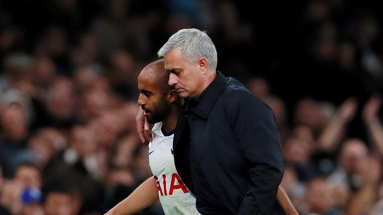 后穆里尼奥时代热刺沉沦，13轮不胜跌入降级区，阿森纳夺冠成鲜明反差