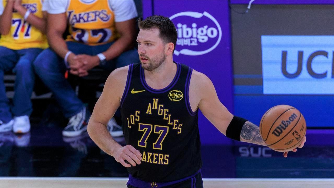 再一次大空位拒投，东契奇承认错误，心态已是大问题