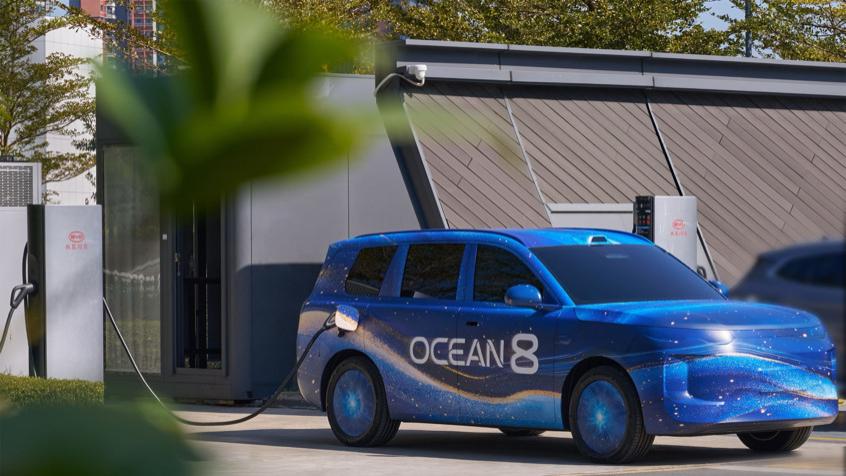 兆瓦闪充技术加持，比亚迪海豹08海狮08双旗舰剑指35万高端市场