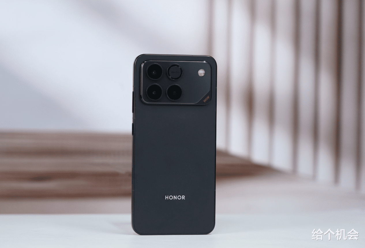 电池“最耐用”的旗舰手机，16+512G跌价900元，轻松用