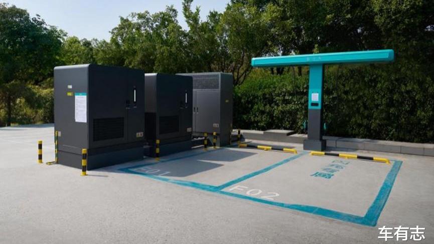 9分钟充到97%，比亚迪第二代刀片电池及闪充技术发布，首批10款车型搭载