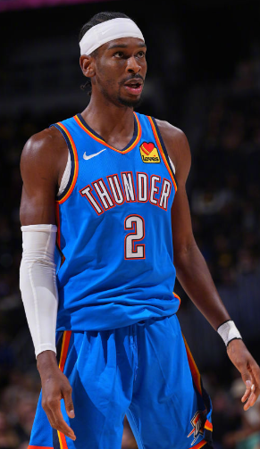 这雷霆防后卫是真厉害，什么时候大延误、什么时候夹击，外线一直给身体，轮转又快，内