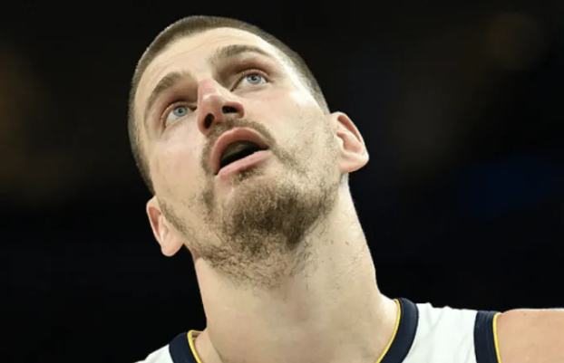 NBA季后赛，森林狼主场110-98战胜掘金，大比分4-2淘汰掘金。
湖人记者A