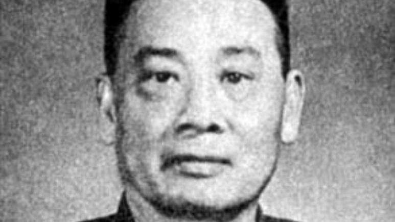 1949年，正策划新疆起义的陶峙岳，突然得知家眷要被老蒋送去台湾