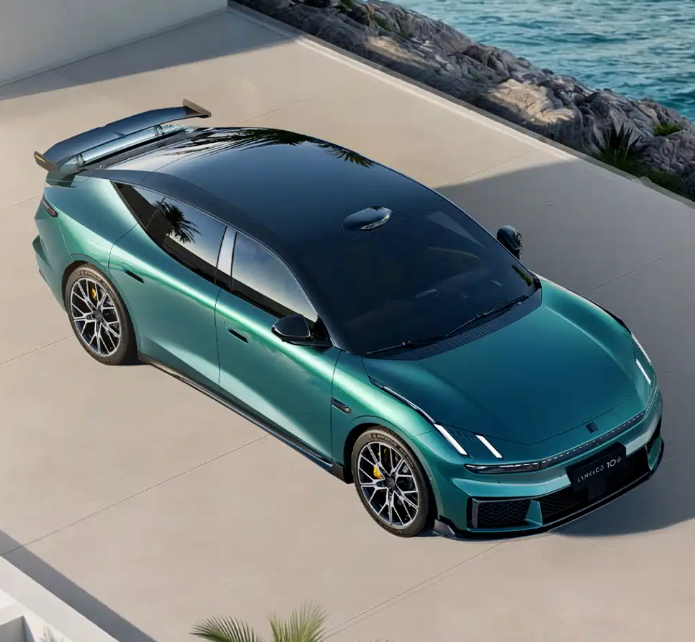 领克10+官图后扰流板相当惊艳，能否再复刻领克03+的经典？
领克汽车官方发布了